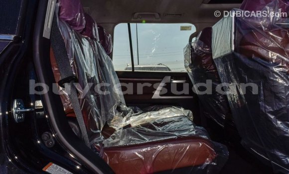 Acheter Import Voiture Toyota Land Cruiser Noir à Import - Dubai, État d'Al Jazirah Acheter Import Voiture Toyota Land Cruiser Noir à Import - Dubai, État d'Al Jazirah