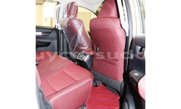 Buy Import Toyota Hilux White Car in Import - Dubai in Al Jazirah State Buy Import Toyota Hilux White Car in Import - Dubai in Al Jazirah State