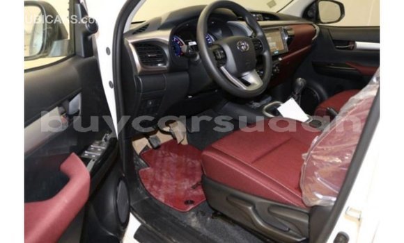 Buy Import Toyota Hilux White Car in Import - Dubai in Al Jazirah State Buy Import Toyota Hilux White Car in Import - Dubai in Al Jazirah State