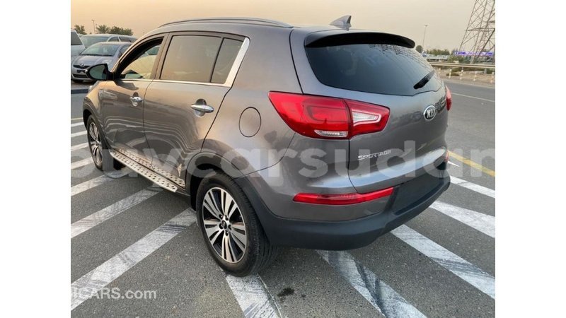 Big with watermark kia sportage al jazirah state import dubai 2083