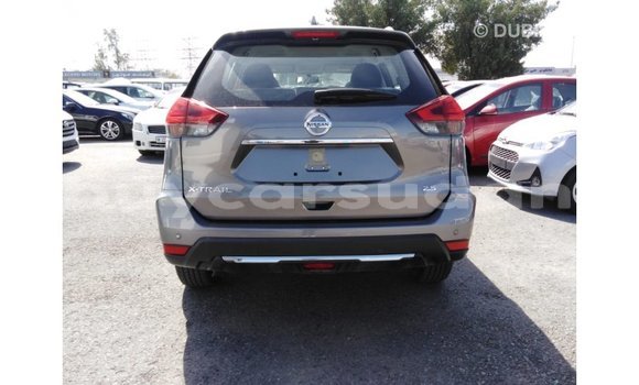 Buy Import Nissan Evalia Other Truck in Import - Dubai in Al Jazirah State Buy Import Nissan Evalia Other Truck in Import - Dubai in Al Jazirah State