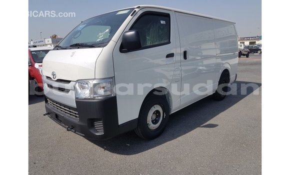 Buy Import Toyota DA White Truck in Import - Dubai in Al Jazirah State Buy Import Toyota DA White Truck in Import - Dubai in Al Jazirah State