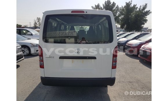 Buy Import Toyota DA White Truck in Import - Dubai in Al Jazirah State Buy Import Toyota DA White Truck in Import - Dubai in Al Jazirah State
