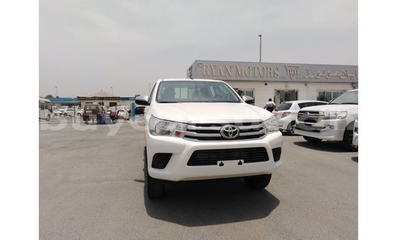 Buy Import Toyota Hilux White Car in Import - Dubai in Al Jazirah State Buy Import Toyota Hilux White Car in Import - Dubai in Al Jazirah State