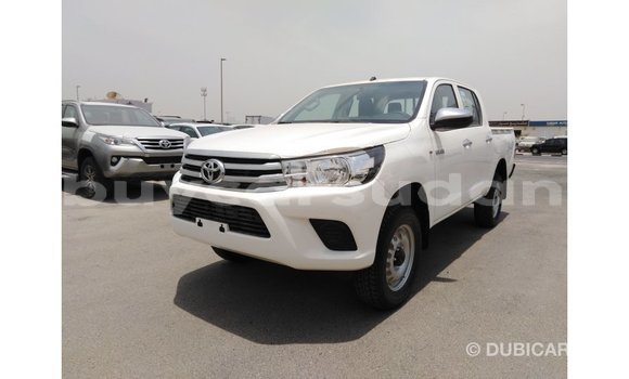 Buy Import Toyota Hilux White Car in Import - Dubai in Al Jazirah State Buy Import Toyota Hilux White Car in Import - Dubai in Al Jazirah State
