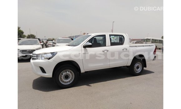 Buy Import Toyota Hilux White Car in Import - Dubai in Al Jazirah State Buy Import Toyota Hilux White Car in Import - Dubai in Al Jazirah State