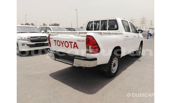 Buy Import Toyota Hilux White Car in Import - Dubai in Al Jazirah State Buy Import Toyota Hilux White Car in Import - Dubai in Al Jazirah State