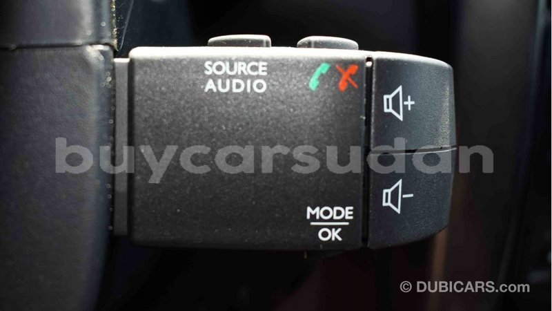 Big with watermark renault duster al jazirah state import dubai 2132