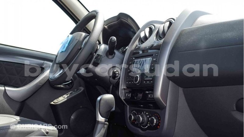 Big with watermark renault duster al jazirah state import dubai 2132