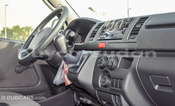 Buy Import Toyota Hiace White Car in Import - Dubai in Al Jazirah State Buy Import Toyota Hiace White Car in Import - Dubai in Al Jazirah State