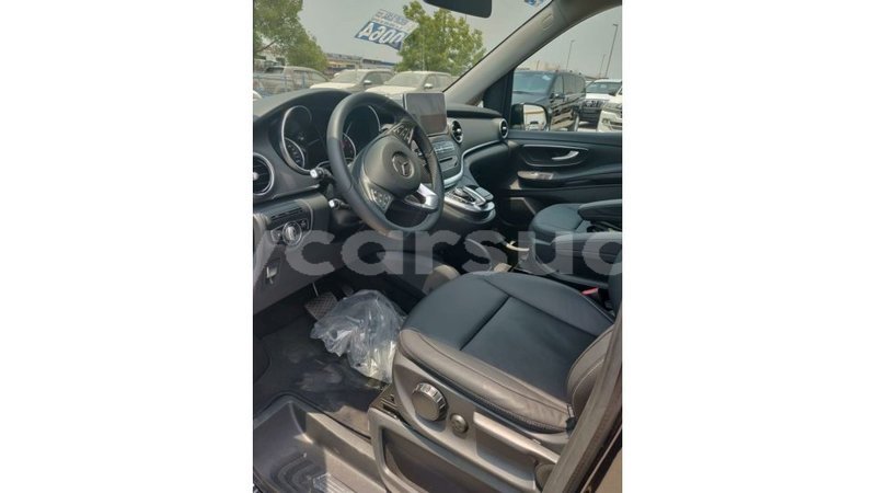 Big with watermark mercedes benz 250 al jazirah state import dubai 2145