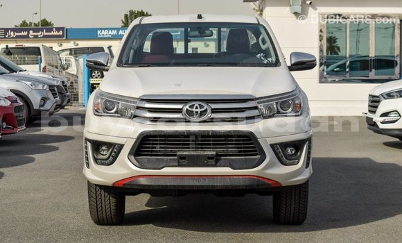 Buy Import Toyota Hilux White Car in Import - Dubai in Al Jazirah State Buy Import Toyota Hilux White Car in Import - Dubai in Al Jazirah State