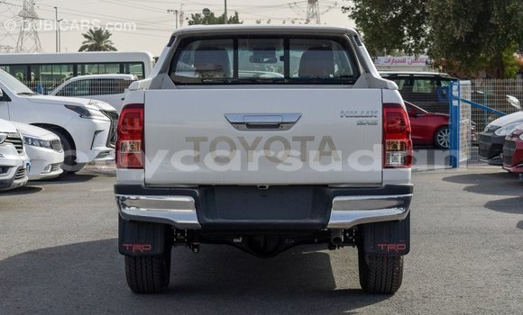 Buy Import Toyota Hilux White Car in Import - Dubai in Al Jazirah State Buy Import Toyota Hilux White Car in Import - Dubai in Al Jazirah State