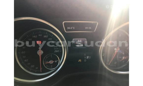 Buy Import Mercedes-Benz GLE White Car in Import - Dubai in Al Jazirah State