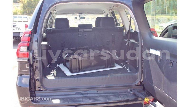 Big with watermark toyota prado al jazirah state import dubai 2173