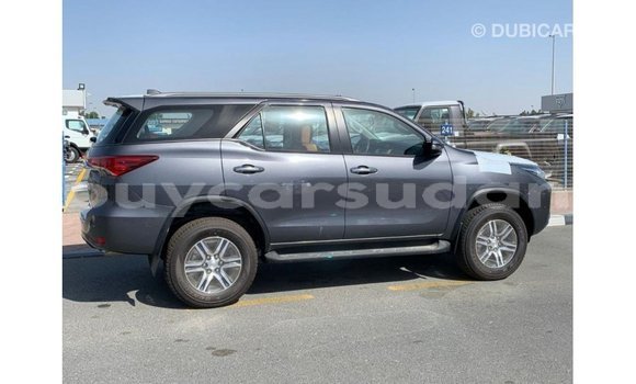 Acheter Import Voiture Toyota Fortuner Autre à Import - Dubai, État d'Al Jazirah Acheter Import Voiture Toyota Fortuner Autre à Import - Dubai, État d'Al Jazirah