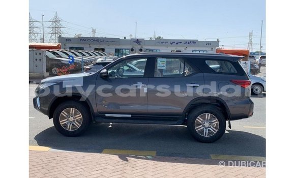 Acheter Import Voiture Toyota Fortuner Autre à Import - Dubai, État d'Al Jazirah Acheter Import Voiture Toyota Fortuner Autre à Import - Dubai, État d'Al Jazirah