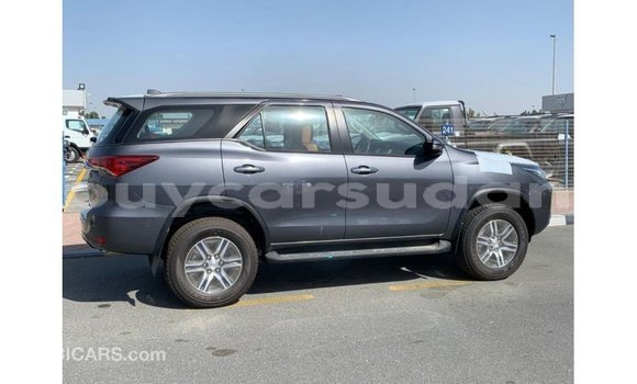 Acheter Import Voiture Toyota Fortuner Autre à Import - Dubai, État d'Al Jazirah Acheter Import Voiture Toyota Fortuner Autre à Import - Dubai, État d'Al Jazirah