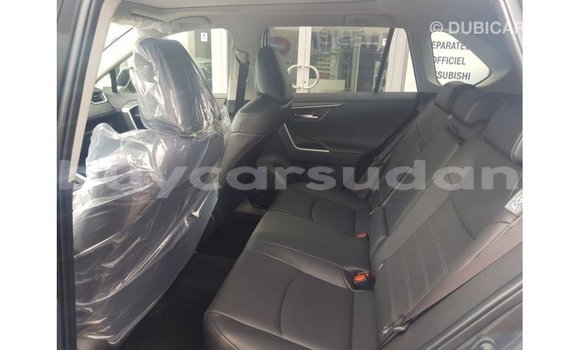 Buy Import Toyota HiAce Other Truck in Import - Dubai in Al Jazirah State Buy Import Toyota HiAce Other Truck in Import - Dubai in Al Jazirah State