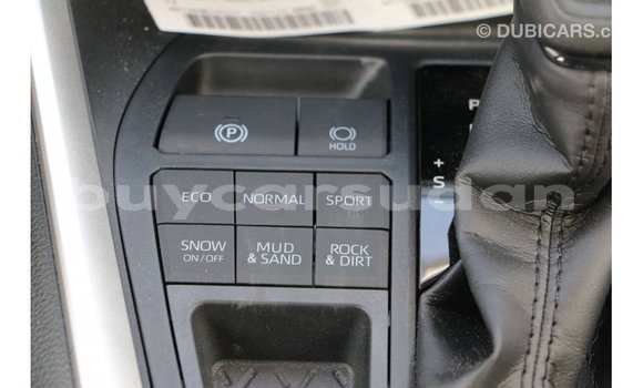 Buy Import Toyota HiAce White Truck in Import - Dubai in Al Jazirah State Buy Import Toyota HiAce White Truck in Import - Dubai in Al Jazirah State