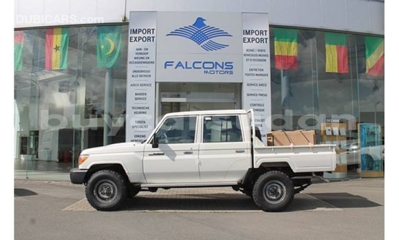 Buy Import Toyota Land Cruiser White Car in Import - Dubai in Al Jazirah State Buy Import Toyota Land Cruiser White Car in Import - Dubai in Al Jazirah State
