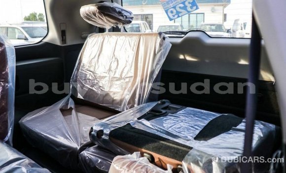 Buy Import Toyota Land Cruiser White Car in Import - Dubai in Al Jazirah State Buy Import Toyota Land Cruiser White Car in Import - Dubai in Al Jazirah State