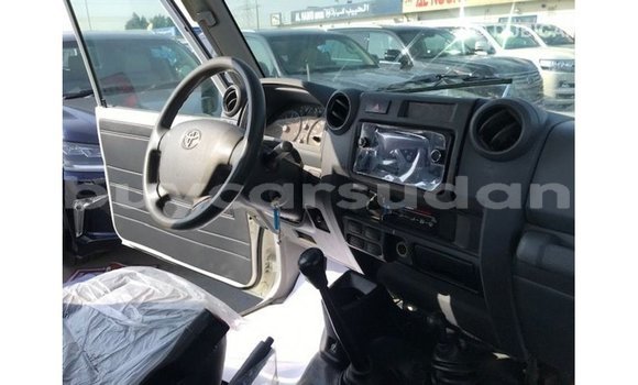 Buy Import Toyota Land Cruiser White Car in Import - Dubai in Al Jazirah State Buy Import Toyota Land Cruiser White Car in Import - Dubai in Al Jazirah State