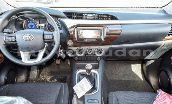 Buy Import Toyota Hilux White Car in Import - Dubai in Al Jazirah State Buy Import Toyota Hilux White Car in Import - Dubai in Al Jazirah State