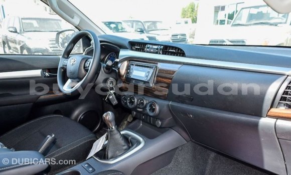 Buy Import Toyota Hilux White Car in Import - Dubai in Al Jazirah State Buy Import Toyota Hilux White Car in Import - Dubai in Al Jazirah State