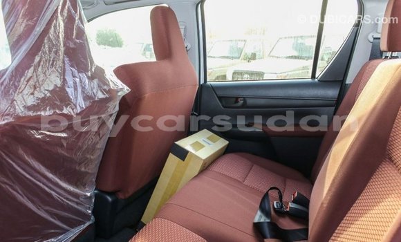 Buy Import Toyota Hilux White Car in Import - Dubai in Al Jazirah State Buy Import Toyota Hilux White Car in Import - Dubai in Al Jazirah State