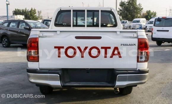 Buy Import Toyota Hilux White Car in Import - Dubai in Al Jazirah State Buy Import Toyota Hilux White Car in Import - Dubai in Al Jazirah State