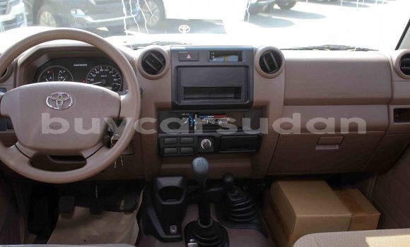 Buy Import Toyota Land Cruiser Beige Car in Import - Dubai in Al Jazirah State Buy Import Toyota Land Cruiser Beige Car in Import - Dubai in Al Jazirah State