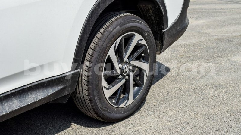 Big with watermark toyota rush al jazirah state import dubai 2210