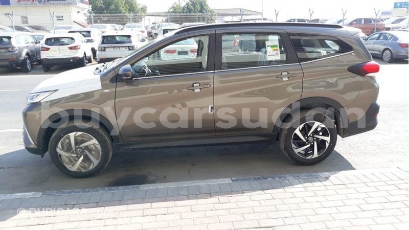 Big with watermark toyota rush al jazirah state import dubai 2210