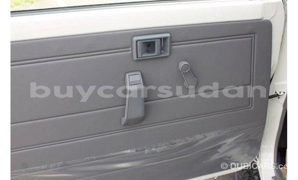Buy Import Toyota Land Cruiser White Car in Import - Dubai in Al Jazirah State Buy Import Toyota Land Cruiser White Car in Import - Dubai in Al Jazirah State