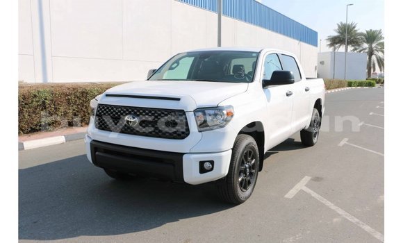 Buy Import Toyota Tundra White Car in Import - Dubai in Al Jazirah State Buy Import Toyota Tundra White Car in Import - Dubai in Al Jazirah State