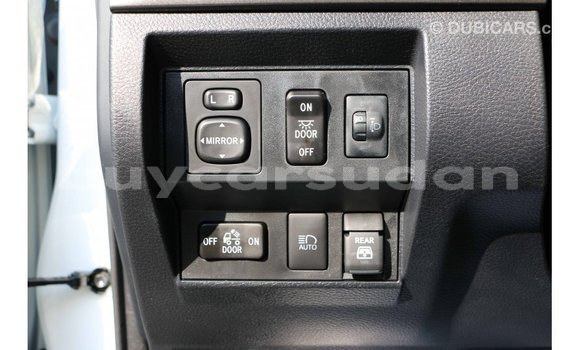 Buy Import Toyota Tundra White Car in Import - Dubai in Al Jazirah State Buy Import Toyota Tundra White Car in Import - Dubai in Al Jazirah State