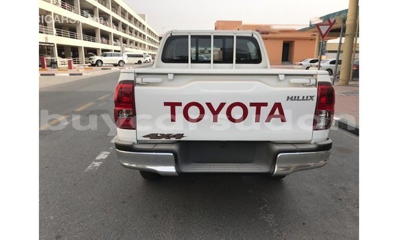 Buy Import Toyota Hilux White Car in Import - Dubai in Al Jazirah State Buy Import Toyota Hilux White Car in Import - Dubai in Al Jazirah State