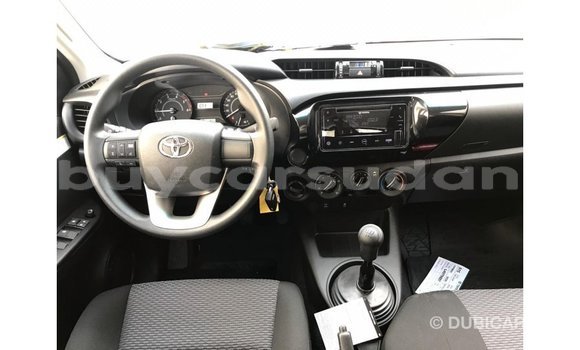 Buy Import Toyota Hilux White Car in Import - Dubai in Al Jazirah State Buy Import Toyota Hilux White Car in Import - Dubai in Al Jazirah State