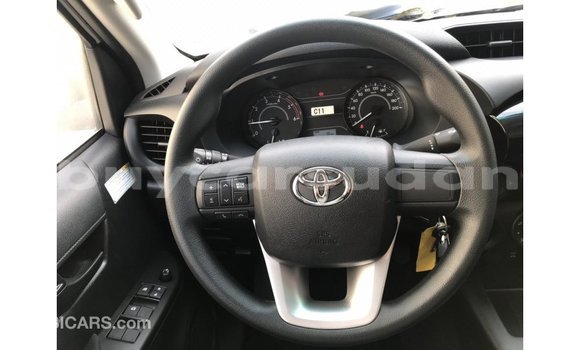 Buy Import Toyota Hilux White Car in Import - Dubai in Al Jazirah State Buy Import Toyota Hilux White Car in Import - Dubai in Al Jazirah State