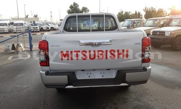 Buy Import Mitsubishi L200 White Car in Import - Dubai in Al Jazirah State Buy Import Mitsubishi L200 White Car in Import - Dubai in Al Jazirah State