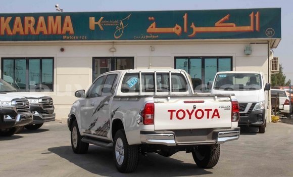 Buy Import Toyota Hilux White Car in Import - Dubai in Al Jazirah State Buy Import Toyota Hilux White Car in Import - Dubai in Al Jazirah State