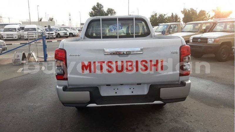 Big with watermark mitsubishi l200 al jazirah state import dubai 2238