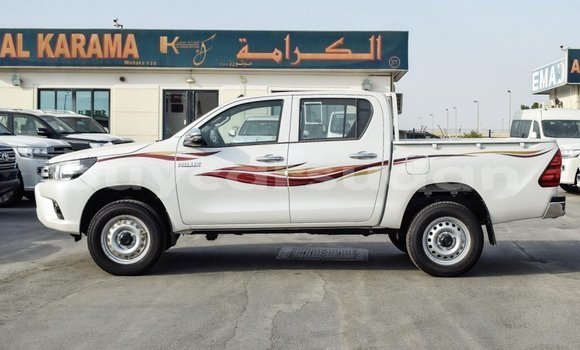Buy Import Toyota Hilux White Car in Import - Dubai in Al Jazirah State Buy Import Toyota Hilux White Car in Import - Dubai in Al Jazirah State