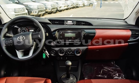Buy Import Toyota Hilux White Car in Import - Dubai in Al Jazirah State Buy Import Toyota Hilux White Car in Import - Dubai in Al Jazirah State