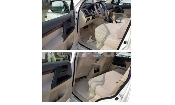 Buy Import Toyota Land Cruiser White Car in Import - Dubai in Al Jazirah State Buy Import Toyota Land Cruiser White Car in Import - Dubai in Al Jazirah State