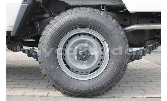 Buy Import Toyota Land Cruiser White Car in Import - Dubai in Al Jazirah State Buy Import Toyota Land Cruiser White Car in Import - Dubai in Al Jazirah State