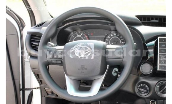 Buy Import Toyota Hilux White Car in Import - Dubai in Al Jazirah State Buy Import Toyota Hilux White Car in Import - Dubai in Al Jazirah State