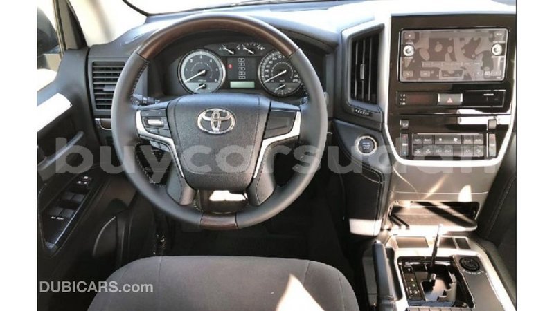 Big with watermark toyota land cruiser al jazirah state import dubai 2268