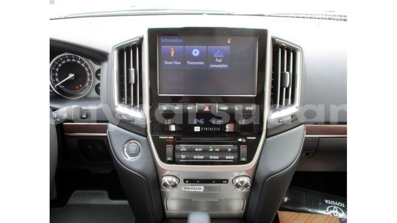 Big with watermark toyota land cruiser al jazirah state import dubai 2283